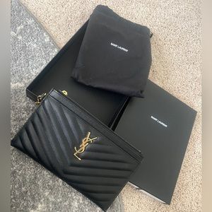 Ysl siant Laurent clutch/wristlet like new